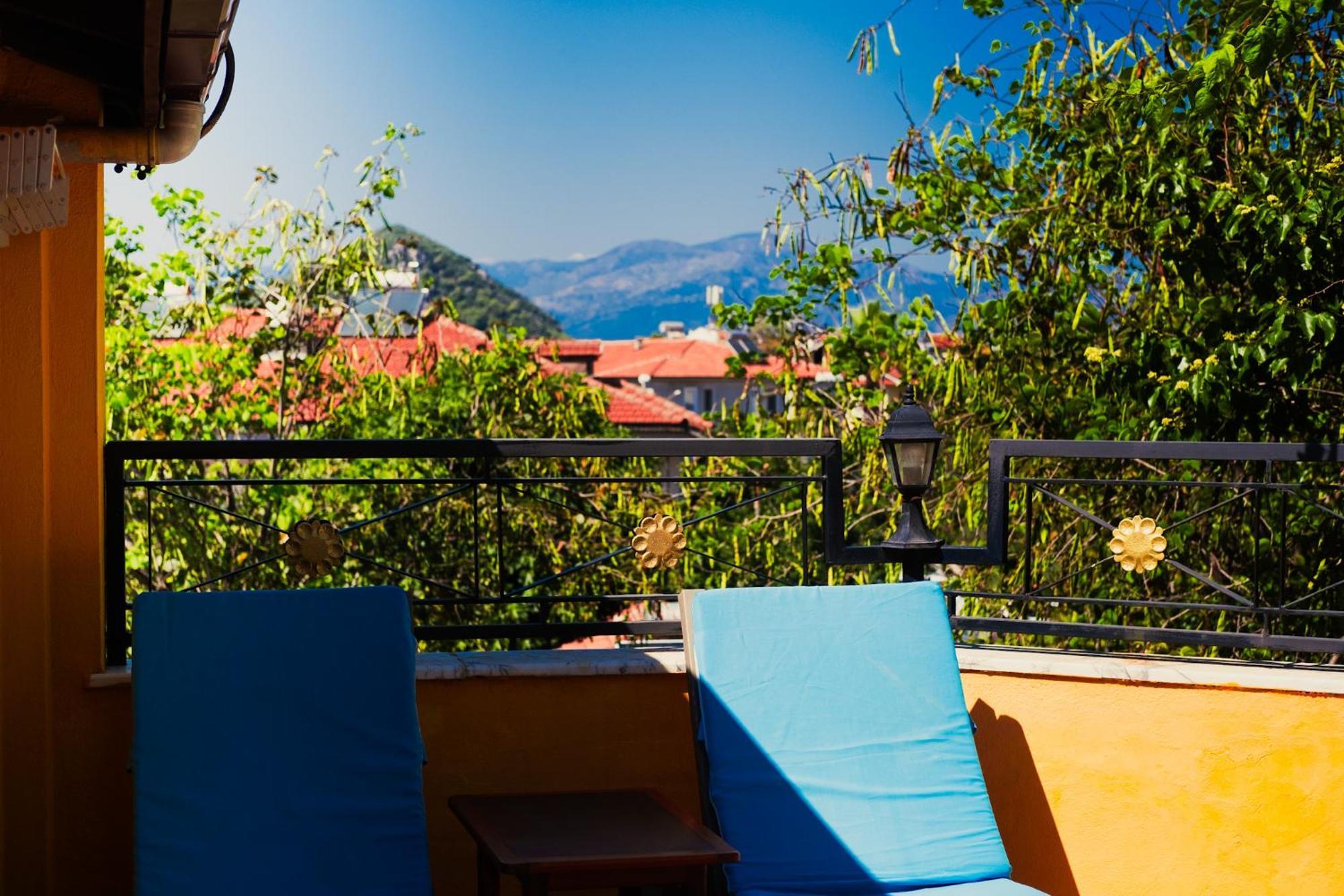 Mandalinn Hotel Дальян Экстерьер фото