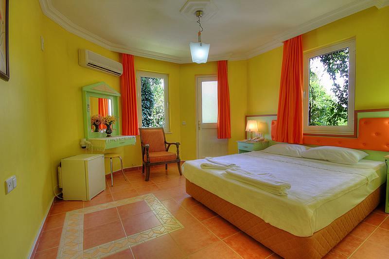 Mandalinn Hotel Дальян Экстерьер фото