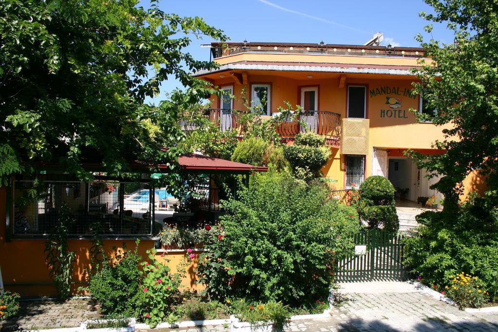 Mandalinn Hotel Дальян Экстерьер фото